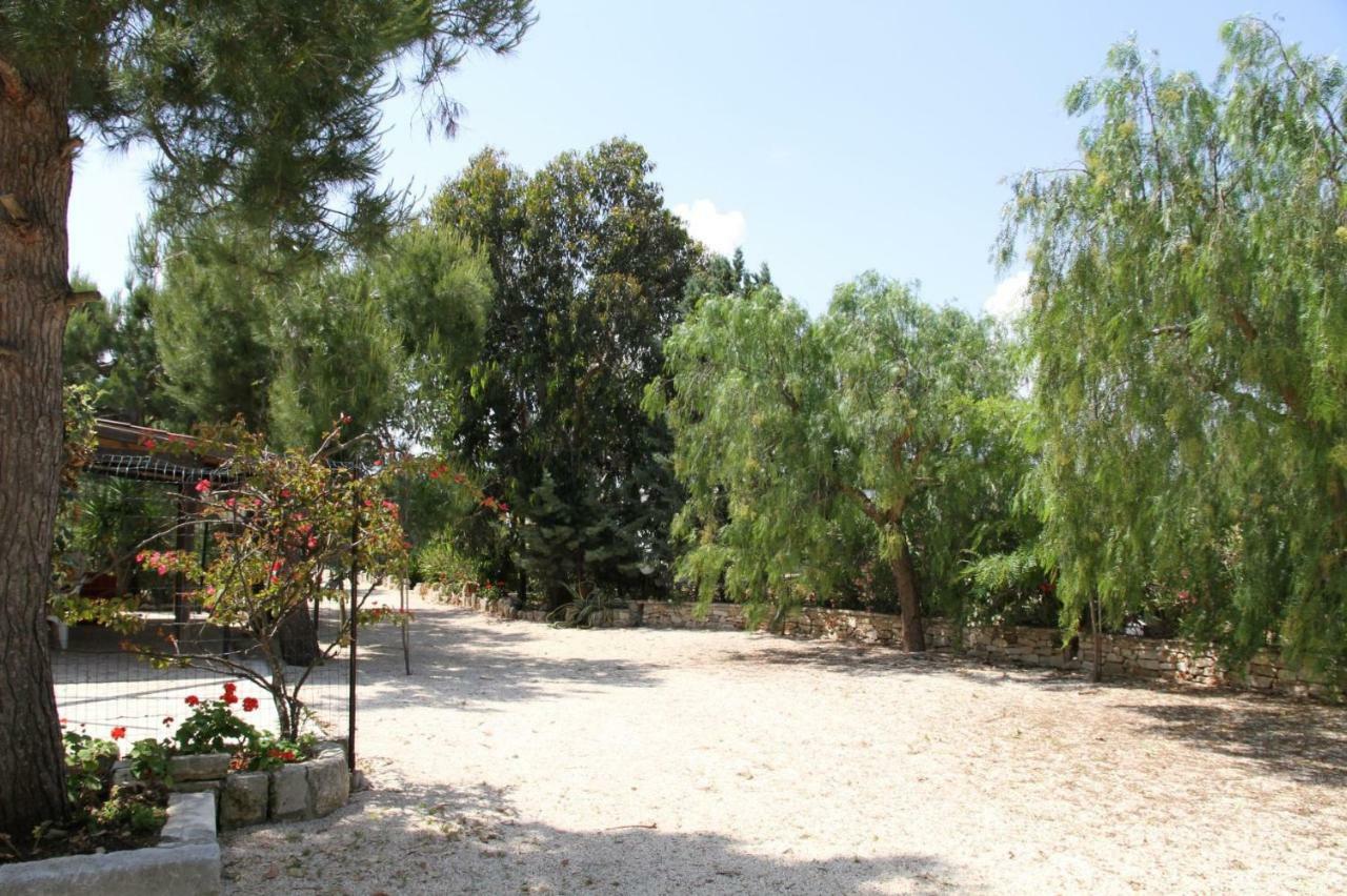 Villa Beatrice Serranova Luaran gambar