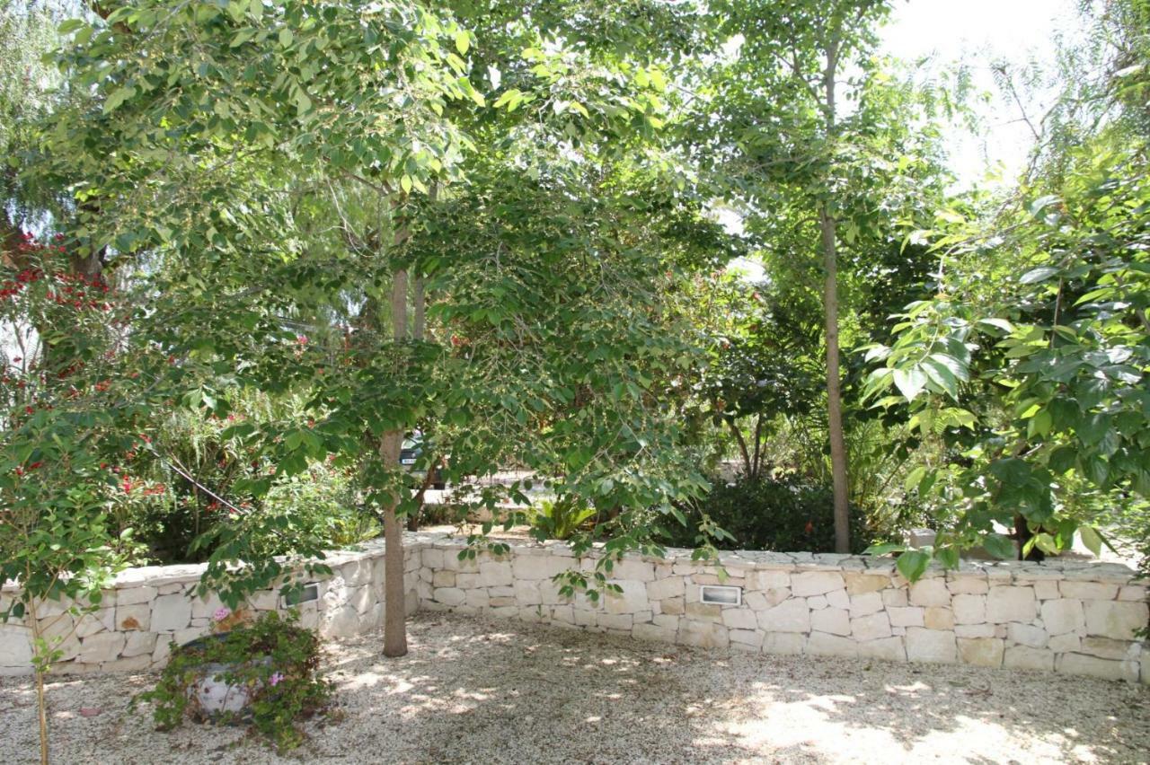 Villa Beatrice Serranova Luaran gambar