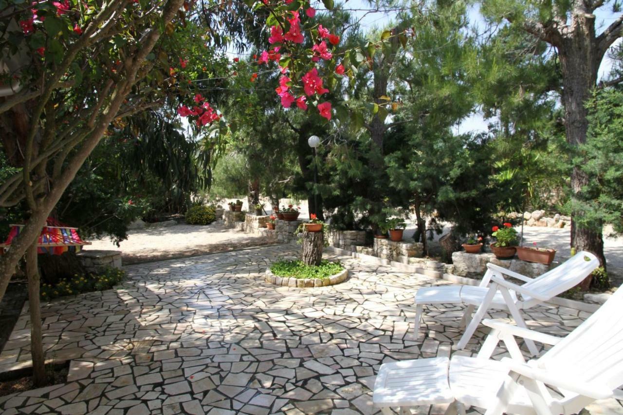 Villa Beatrice Serranova Luaran gambar