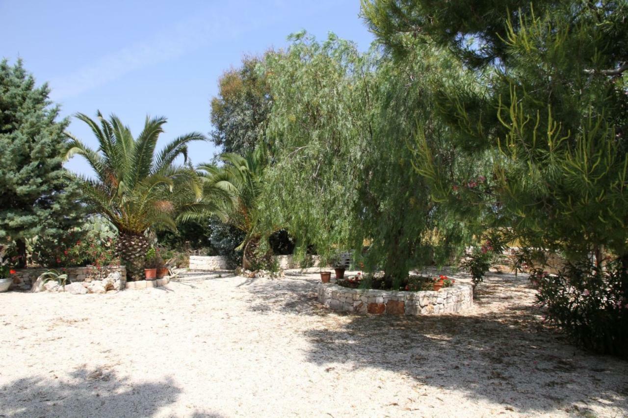 Villa Beatrice Serranova Luaran gambar
