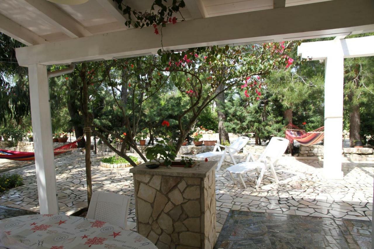 Villa Beatrice Serranova Luaran gambar